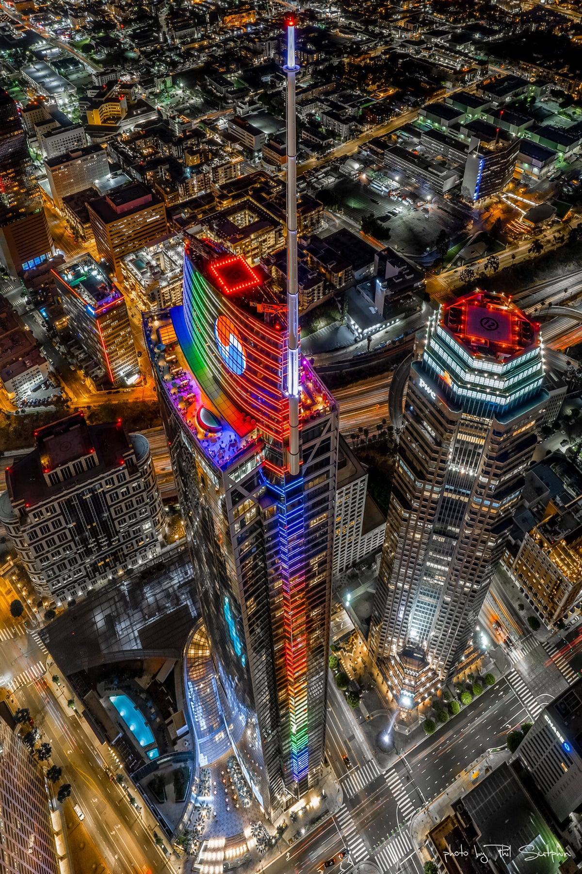 Wilshire Grand Center DTLA During Pride Month (6)