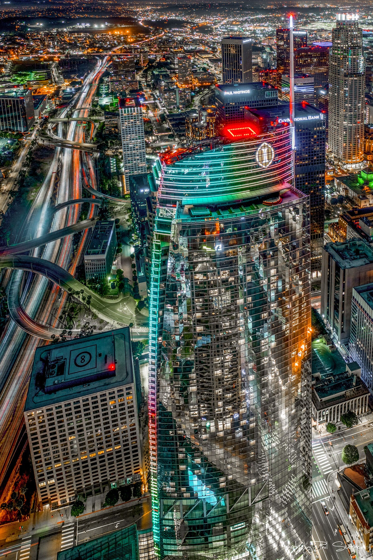 Wilshire Grand Center DTLA During Easter (2)