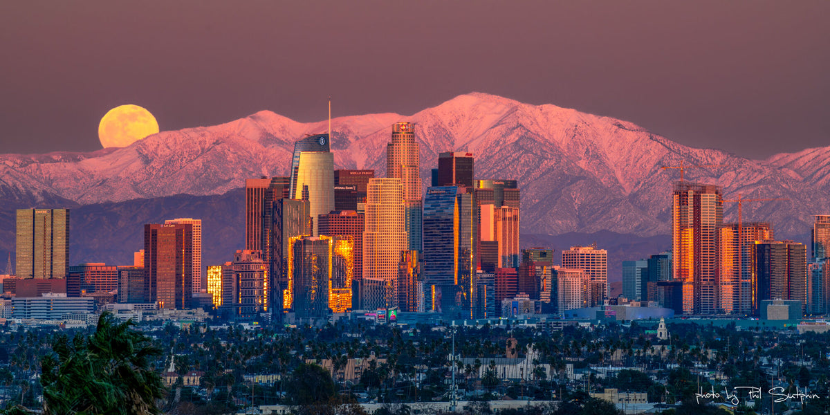 Moonrise Over Downtown LA (1)